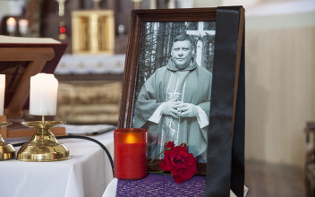 У Маневичах презентують книгу спогадів про отця Анджея Квічалю