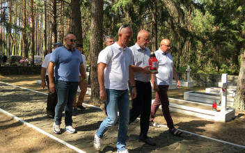 Kostiuchnówka przyciąga dobrych ludzi