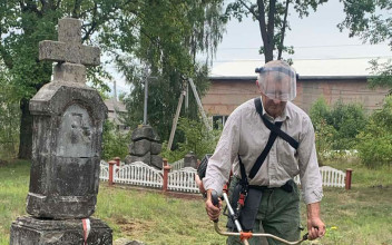Letnie porządkowanie cmentarzy w Rymaczach, Mielnikach i Lubomlu