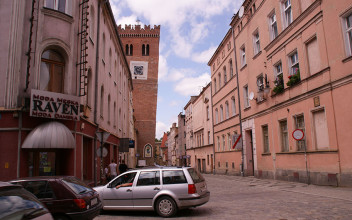 Po Polsce z Wiesławem: Laboratorium Frankensteina i Krzywa Wieża w Ząbkowicach Śląskich