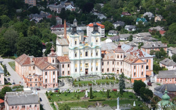 Wkład jezuitów w rozwój oświaty na Wołyniu. Część 2
