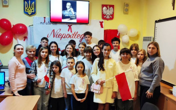 Święto Niepodległości w Polskiej Szkole w Zdołbunowie