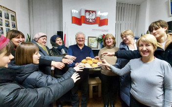Członkowie Polskiego Centrum w Tarnopolu obchodzili Tłusty Czwartek