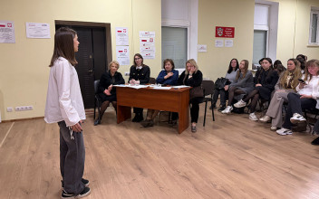 Uczniowie Łuckiej Hromady recytowali polską poezję. Na najlepszych czeka obwodowy konkurs