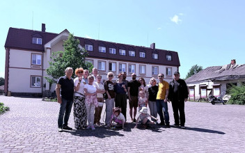 Seniorzy polskiego pochodzenia zapraszają na przedstawienie w Równem