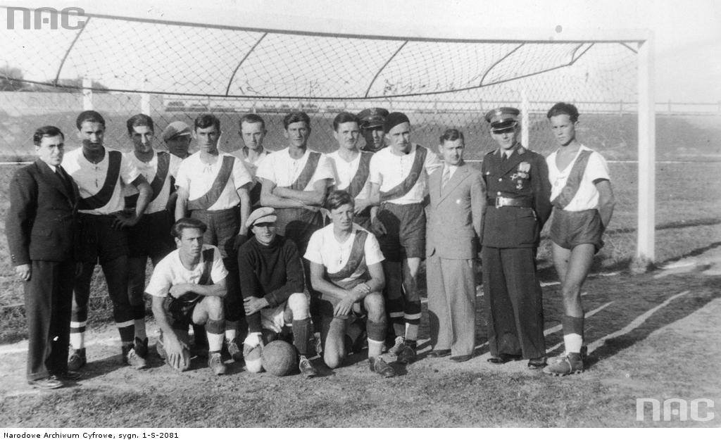 Wolynska pilka 1936 Rezerwa Luck