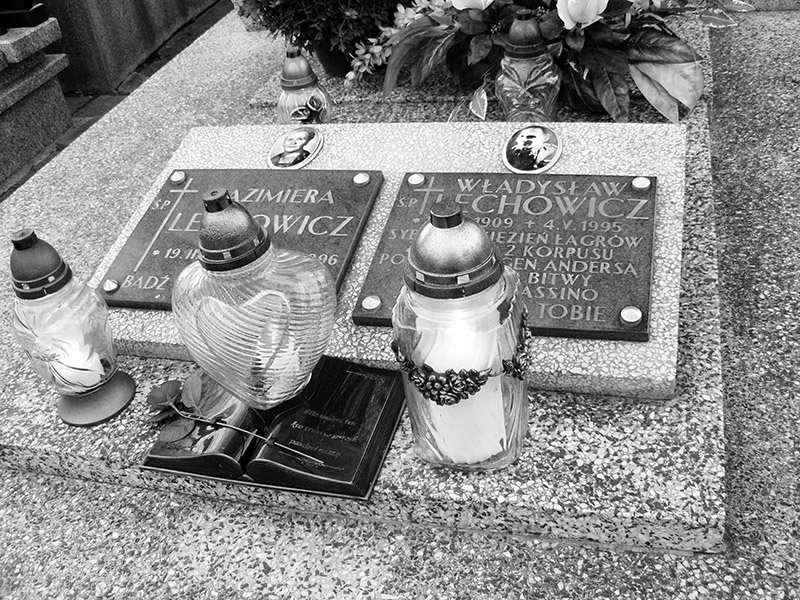 Lechowiczowie na cmentarzu