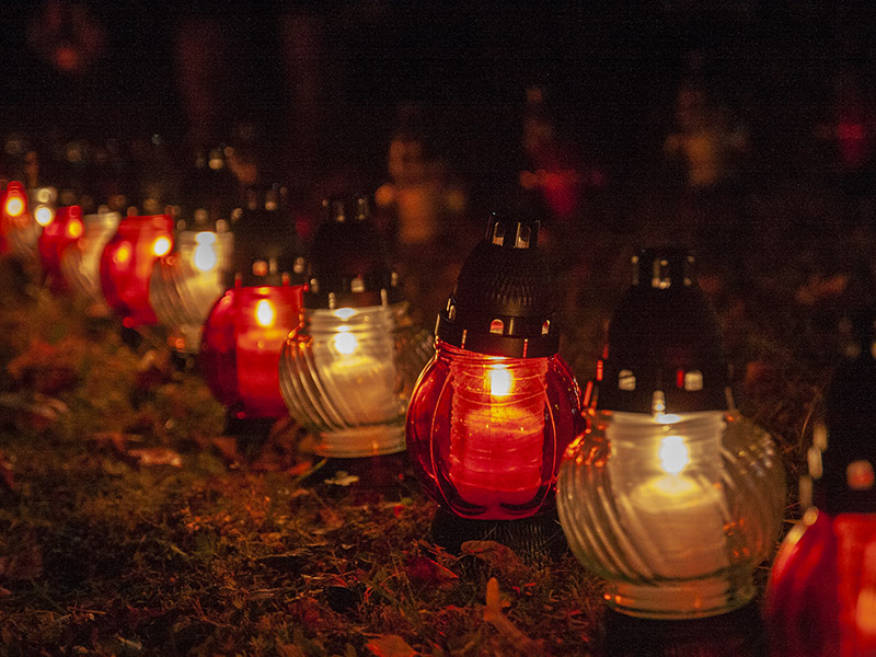 Luck cmentarz znicze 2