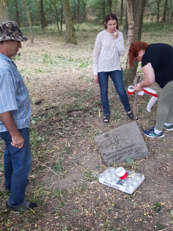 odnaleziona mogila Dunin 2