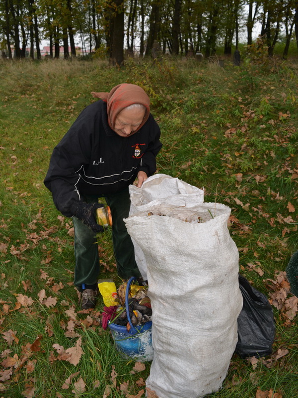 Lubieszow Cmentarz 8