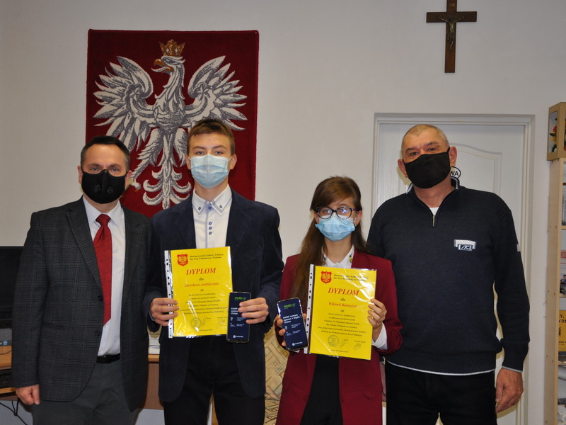 uczniowie feliskiej 4