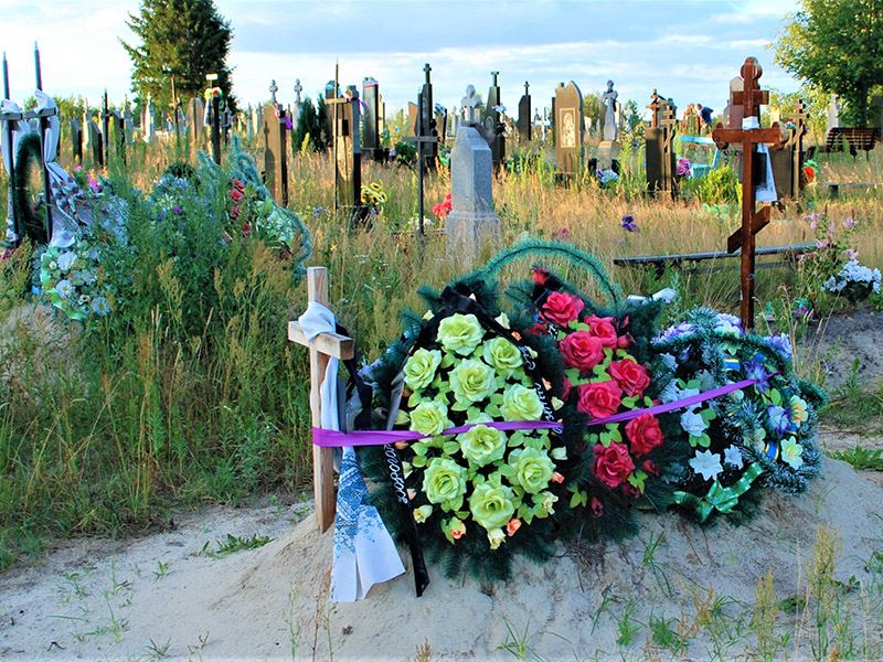 Grob Mikolaja Zahorujki 2016