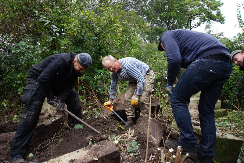 Nieobecni Czerniczyn fotNawrocki 1