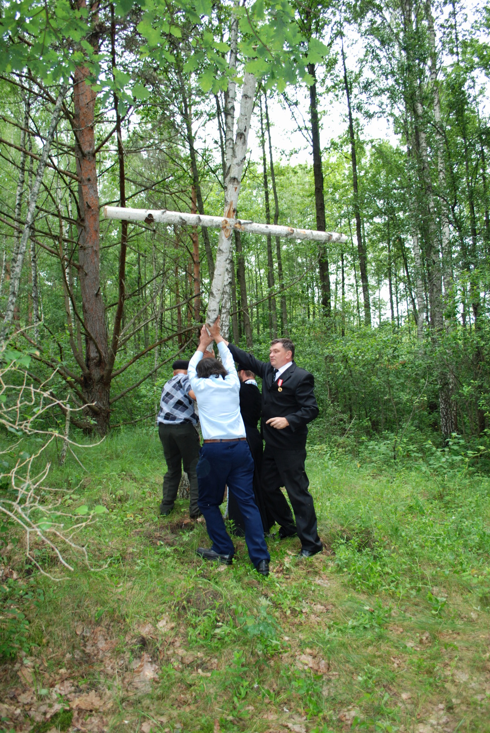 Ставимо тимчасовий хрест.