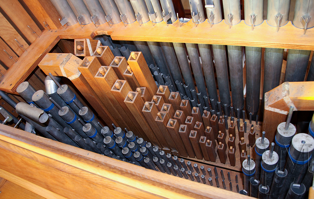 Organy w kościele Trójcy Przenajświętszej w Lubomlu