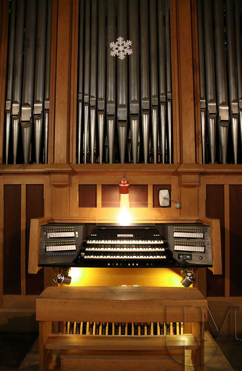 Organy w kościele św. Antoniego w Równem