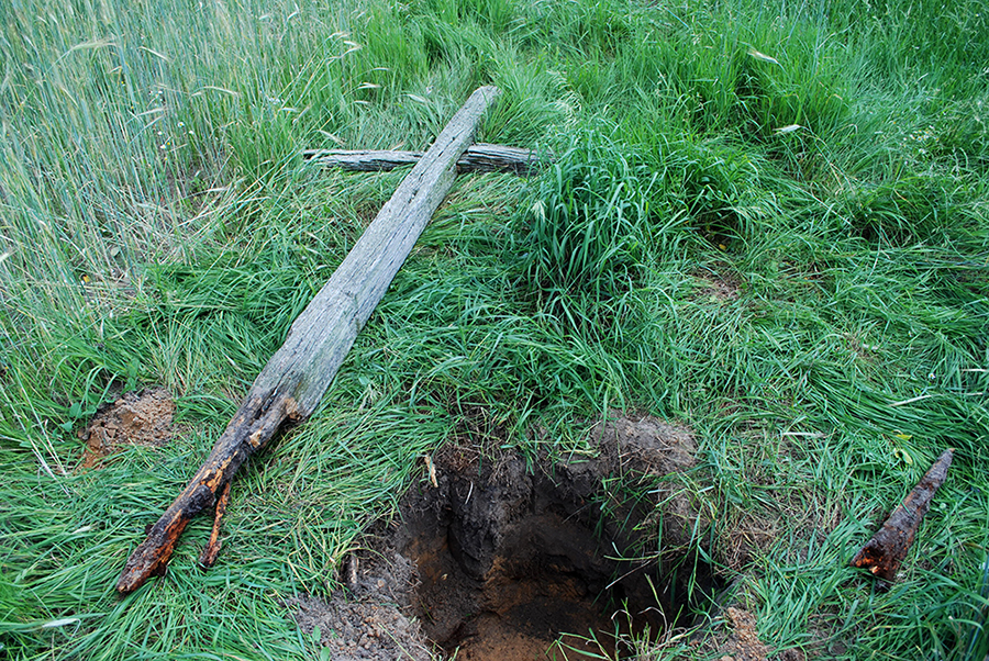 Krzyż po wykopaniu.