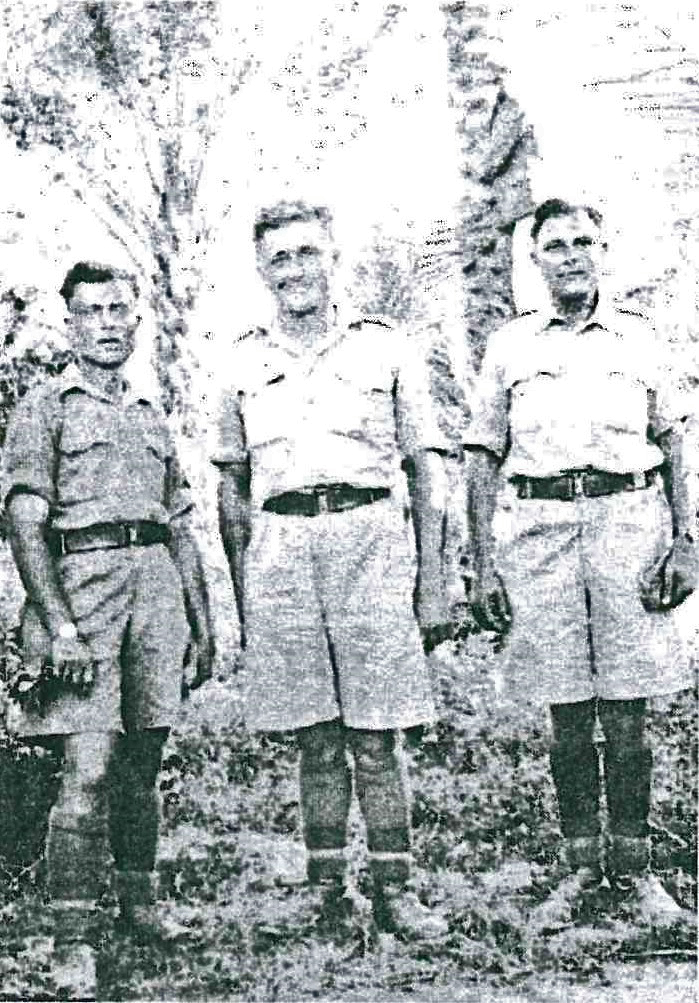 Kapral Cyprian Libera (w środku), Palestyna 1943. Zdjęcie pochodzi z książki «Cyprian na Monte Cassino», Szczepan Libera, Atikokan 1999.