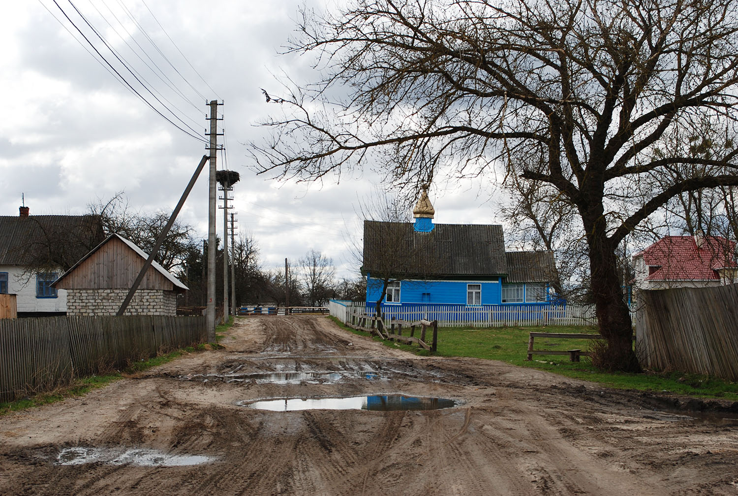 Церква в Осові.jpg