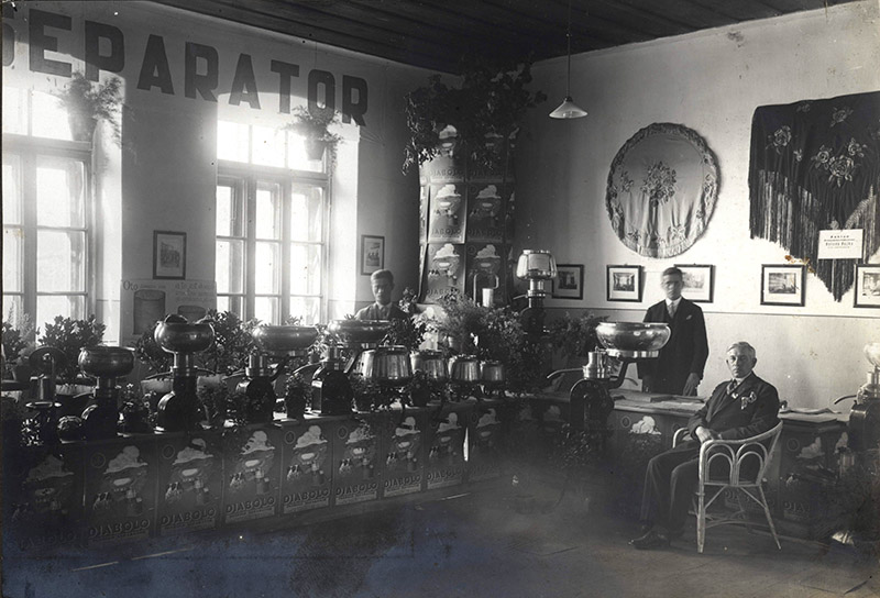 14. Експозиція фірми «Д’яболо-Сеператор» 