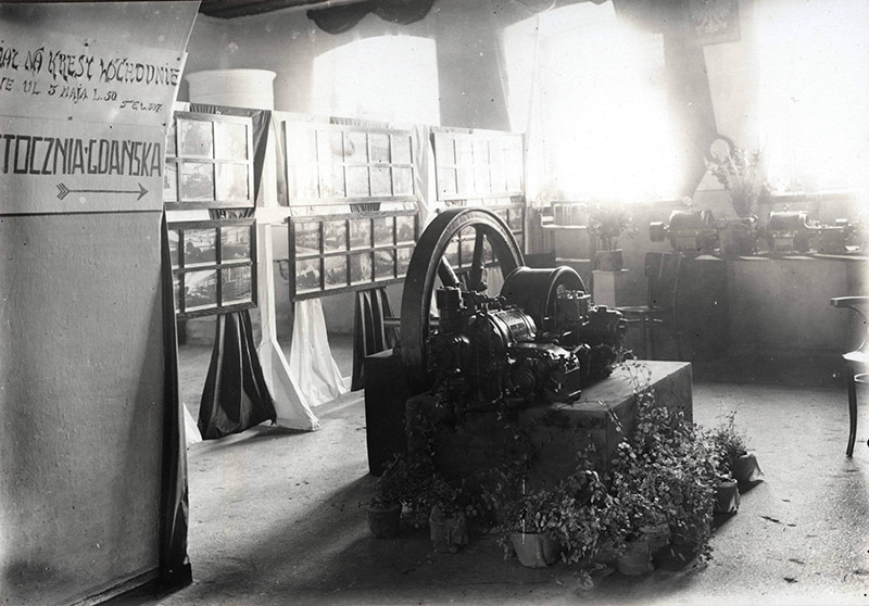 13. Eksponaty «Stoczni Gdańskiej»