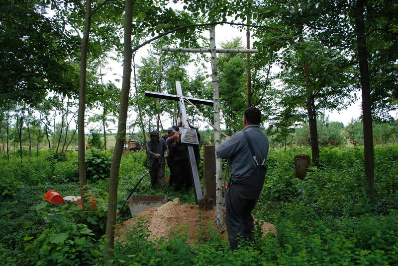 8. Stawiamy krzyż w 2010 r.